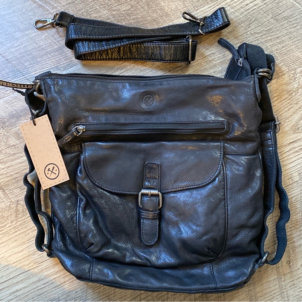 Hide and Stitches Black Leather Purse/Crossbody Bag